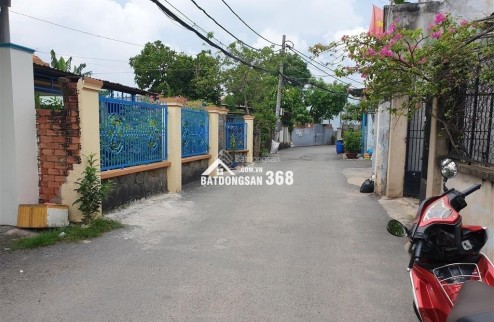 NHÀ 3 MẶT TIỀN NGUYÊN CĂN TẠI NGÃ TƯ BÀ ĐIỂM, TP.HCM